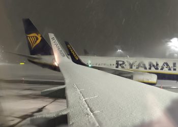 Stansted Havalimanı’nda uçuşlar askıya alındı