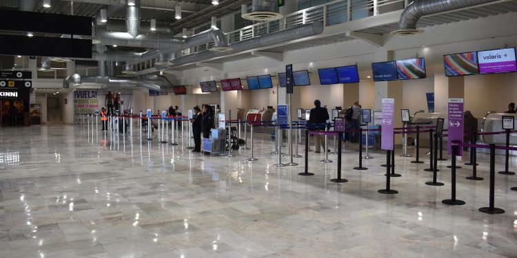 Havalimanında insan kafatası ele geçirildi