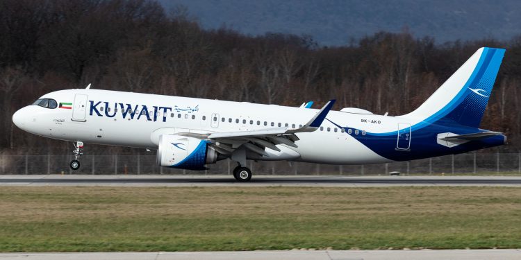 Kuwait Airways’in hostes seçiminde adayları soyunmaya zorladılar
