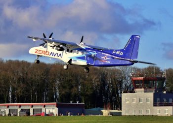 Dünyanın en büyük hidrojen yakıtlı uçağı havalandı