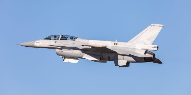 Lockheed Martin F-16 Block 70 ilk uçuşunu tamamladı