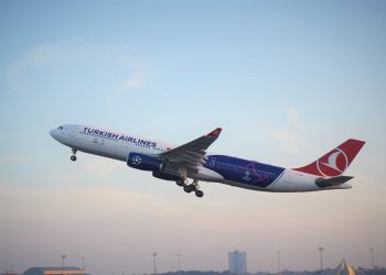 THY’nin Şampiyonlar Ligi temalı uçağı gökyüzünde