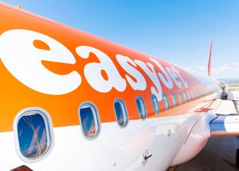 easyJet, İzmir ve Antalya’ya uçmaya başlıyor