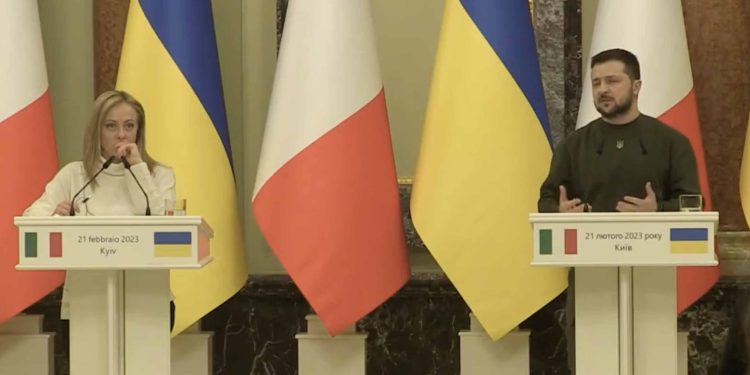 İtalya, Ukrayna’ya savaş uçağı göndermeyecek