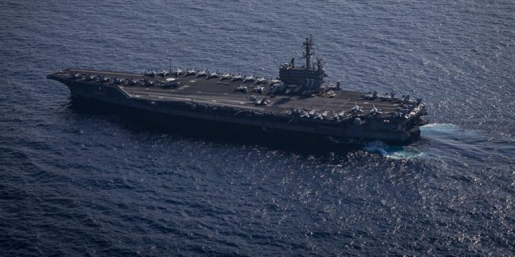 ABD uçak gemisi Yunanistan’a geliyor