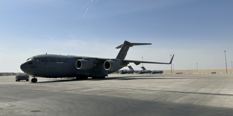 Katar, depremzedelere yardım taşıyan 3 uçak daha gönderdi