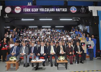 ‘Türk Uzay Yolcuları’ programı öğrencileri mezun oldu