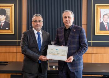 THY, 2 milyar TL’yi İstanbul Valisi Yerlikaya’ya teslim etti