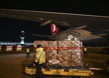 THY, ABD’de toplanan yardım malzemelerini aynı gün ulaştırıyor