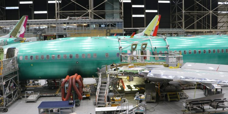 737 MAX’teki yeni kusur teslimatları etkileyebilir