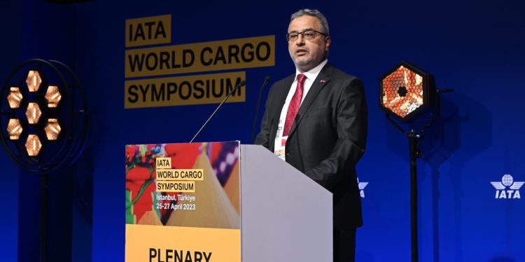 IATA Dünya Kargo Sempozyumu İstanbul’da başladı