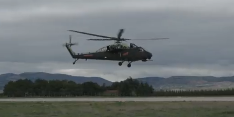 Ağır sınıf taarruz helikopteri ATAK-2 ilk kez havalandı