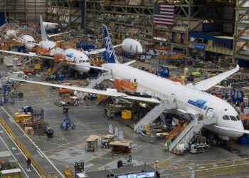 Boeing 787 Dreamliner üretimini arttırdı