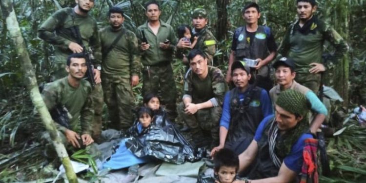 Düşen uçaktaki 4 çocuk 40 gün sonra ormanda bulundu