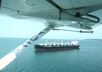 Denizi kirleten gemiler uçakla belirleniyor