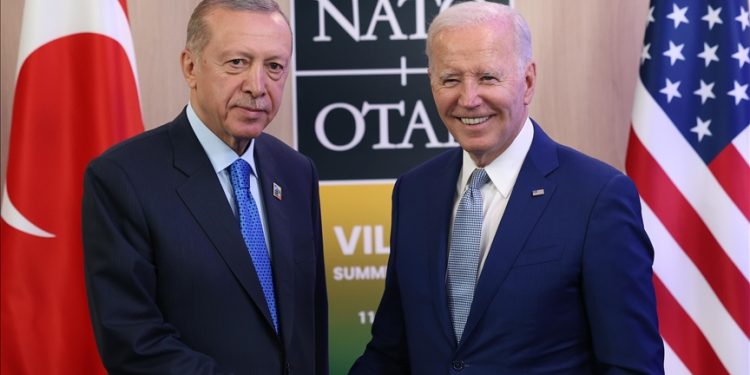 Biden, Türkiye’ye F-16 satışında kararlı