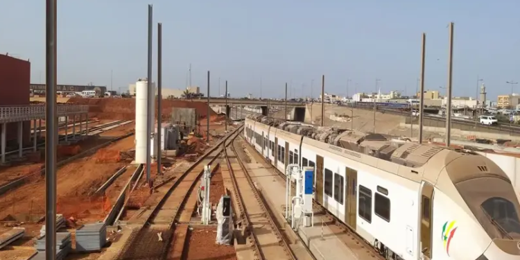 Dakar Havalimanı’na hızlı tren hattı ulaştırıldı