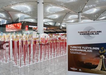 İstanbul Havalimanı’nda “Türkiye Yüzyılının Kahramanları” sergisi açıldı