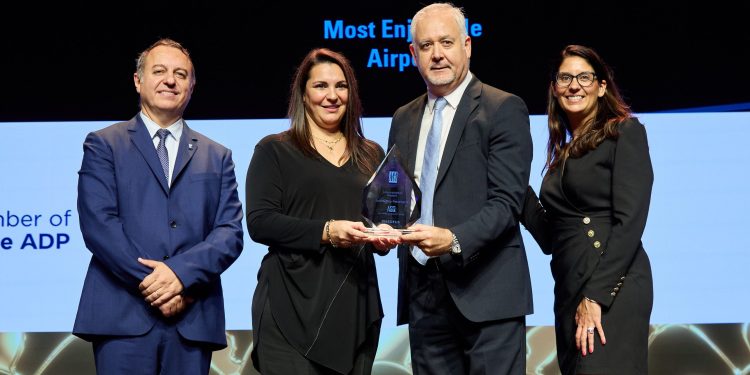 TAV’ın üç havalimanına hizmet kalitesi ödülü