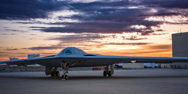 B-21 Raider motor testlerine başladı