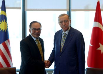 Erdoğan ve Malezya Başbakanı, savunma sanayinde işbirliğini görüştü