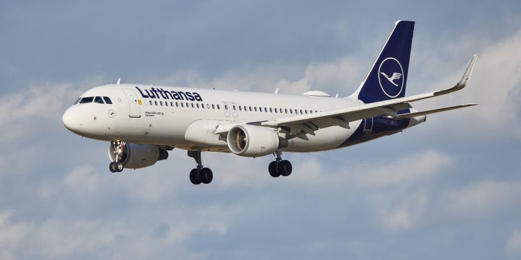 Lufthansa A320’leri yeni kabinlerle donatıyor