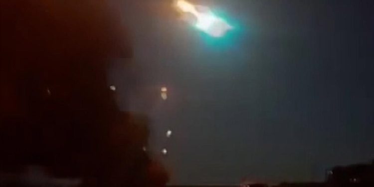 Doğu’da bazı şehirlerde gök taşı görüldü
