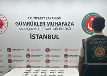 Sabiha Gökçen’de 7,6 milyon liralık 15 kol saatine el kondu