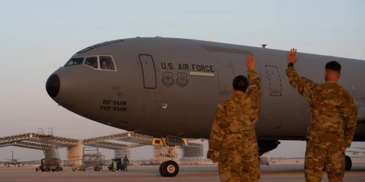 KC-10 tanker uçaklardan biri daha emekli oldu