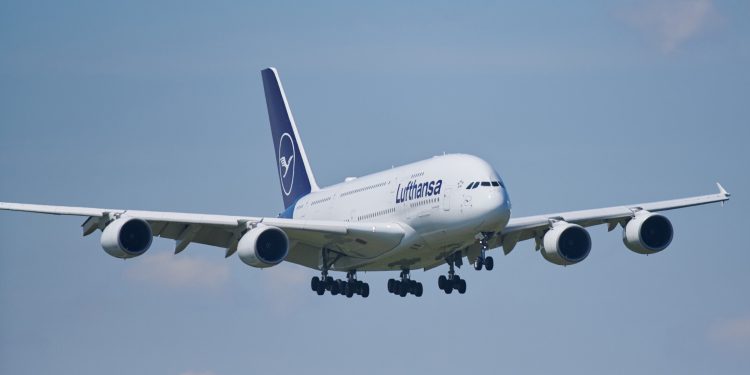 Lufthansa, Los Angeles’a A380’le uçmaya başlıyor