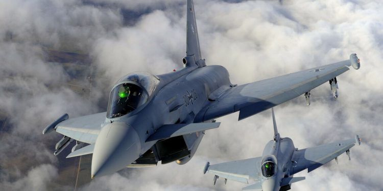 Almanya ikna olursa Türkiye 40 Eurofighter Typhoon alıyor!
