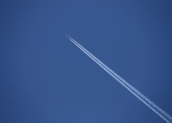 Uçakların bıraktığı iz zehir değilmiş!