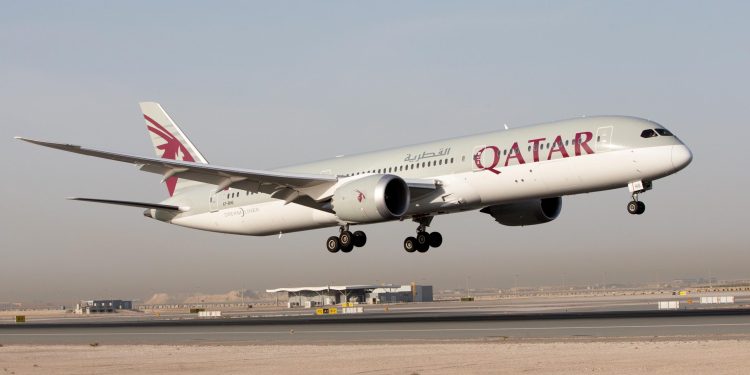 Qatar Airways, Dubai Airshow’da hangi uçaklarını sergileyecek?