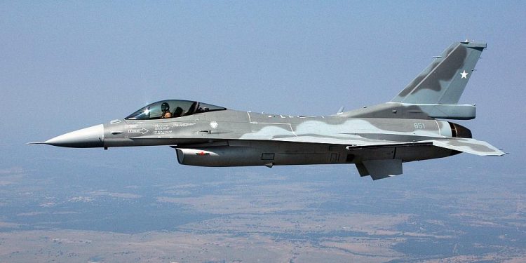 Lockheed, Şili Hava Kuvvetleri’nin F-16’larını yenileyecek