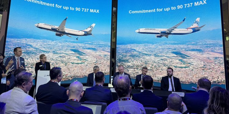 Dubai’de ilk siparişi SunExpress verdi