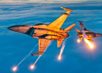 Türk fotoğrafçı NATO’nun savaş uçakları yarışmasını kazandı