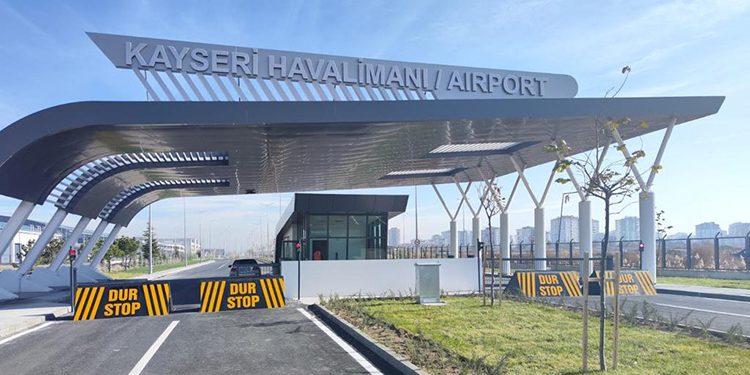 Yeni terminal binası hizmete açılıyor