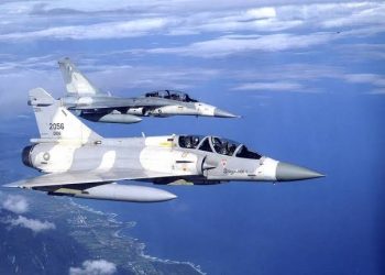 Mirage 2000-5 uçakları için 340 milyon dolarlık yatırım yapacak