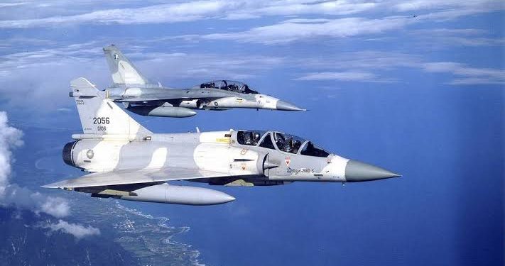 Mirage 2000-5 uçakları için 340 milyon dolarlık yatırım yapacak