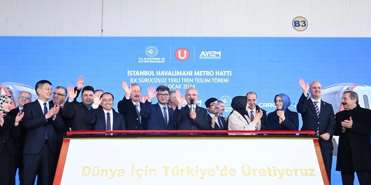 İstanbul Havalimanı’na ilk sürücüsüz yerli metro
