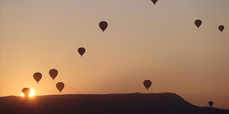 Balonlar Kapadokya’da “Gazze” için havalandı
