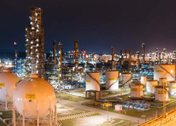 SOCAR’ın yatırımları neden aksıyor?