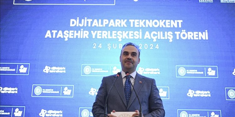 Bakan Kacır’dan 2030 için milyar dolarlık teknoloji girişimi hedefi!
