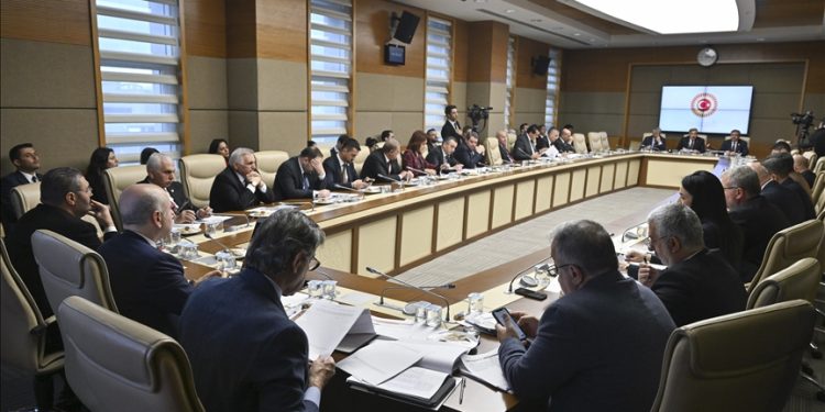 TUREB rehberlik yasa tasarısını onayladı