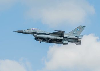 Yunanistan’da F-16 düştü