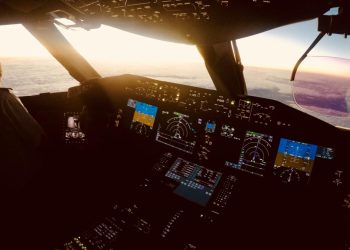 Boeing’den uyarı: Kokpit koltuklarını kontrol edin!