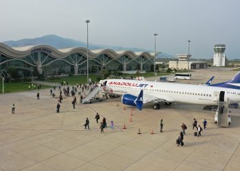 Hatay’da uçak seferleri normale döndü