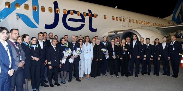 AJet ilk tanıtım uçuşunu Ankara’dan İstanbul’a yaptı