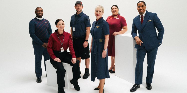 Delta yeni üniformalarını görücüye çıkardı