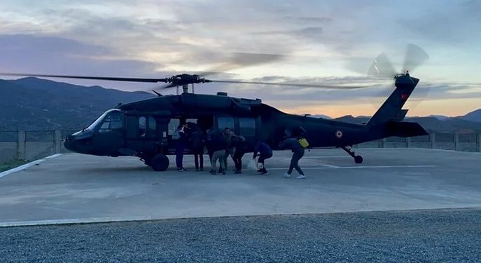 Oy pusulaları askeri helikoptere emanet!